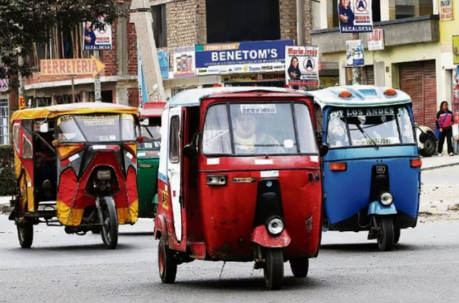 LEY DISPONE CAMBIOS DE CARACTERÍSTICAS DE PLACA EN MOTOS Y MOTOTAXIS